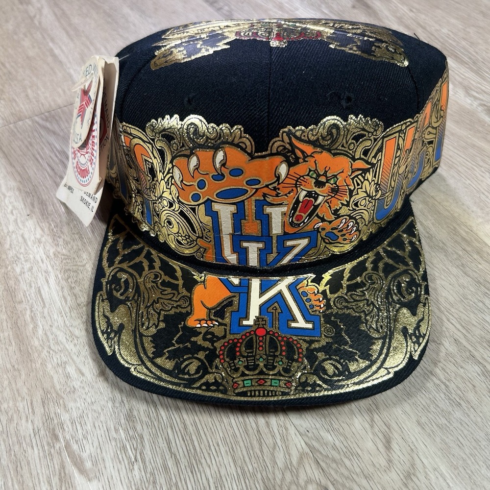 VTG Kenucky Wildcats Snapback Hat NWT Creation of Demand Black Wool All Over Cap